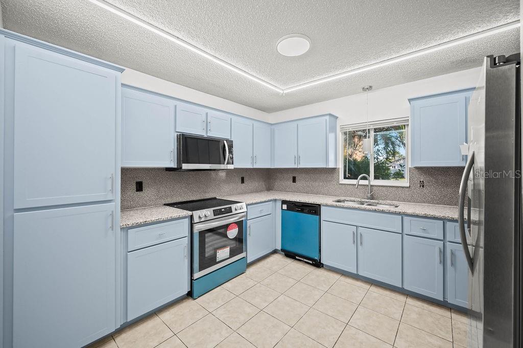 10337 176th Street, FL