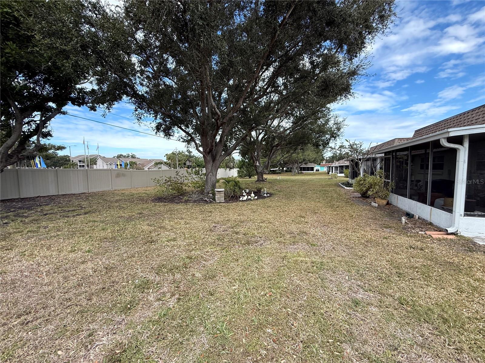 8472 Deauville, FL