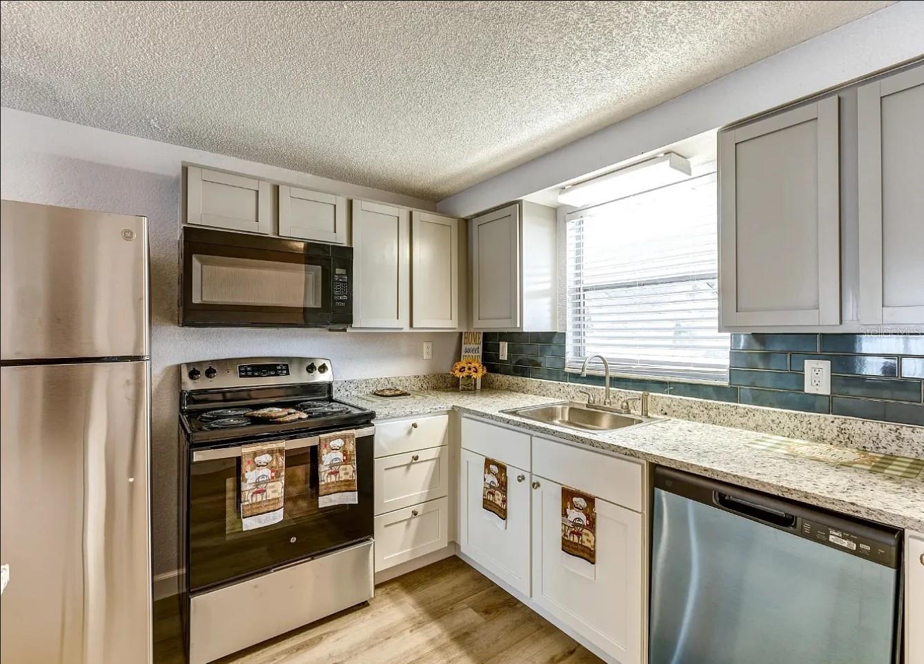 9919 Aquarius Drive, FL