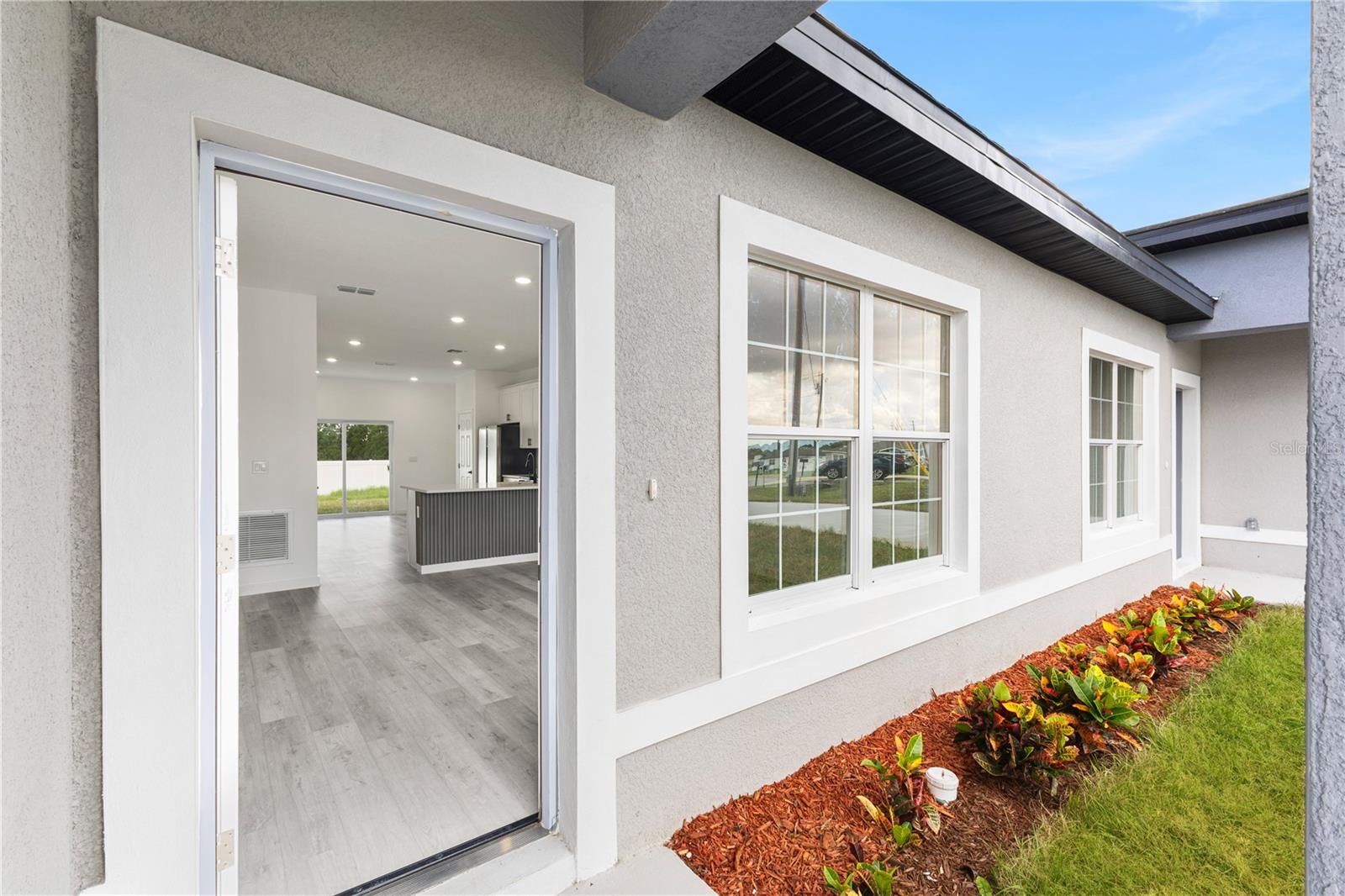 476-474 Columbia Court, FL
