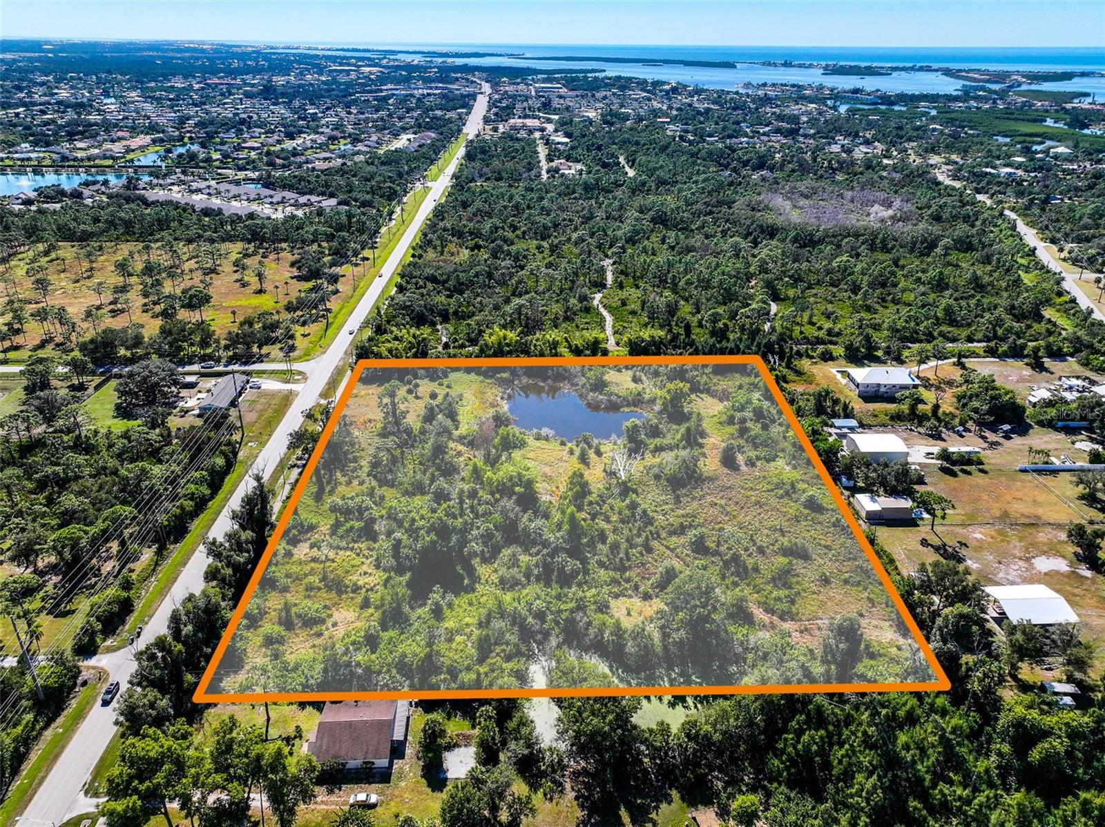 370 Pine Street, FL