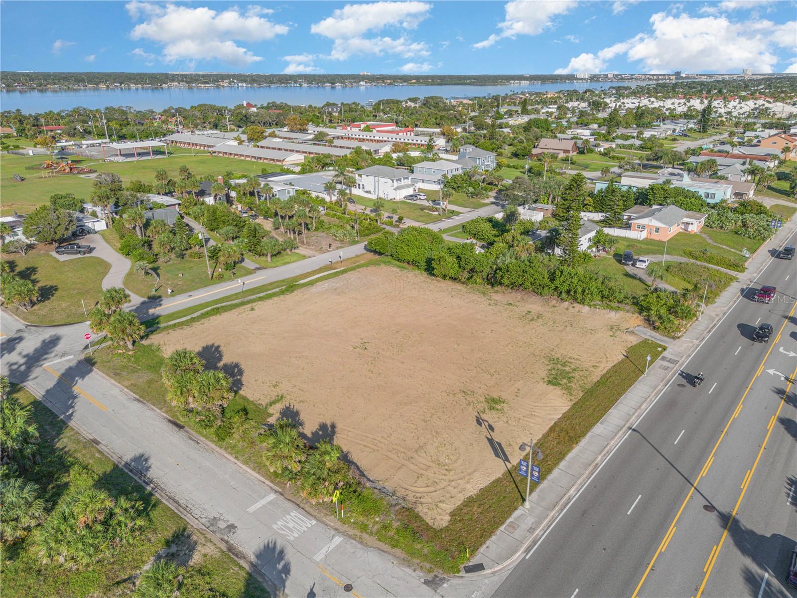 2752 Atlantic Avenue, FL