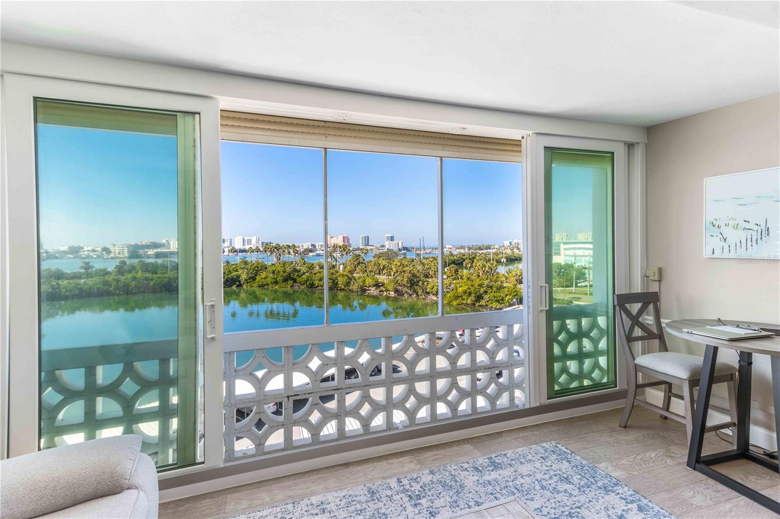 31 Island Way, FL
