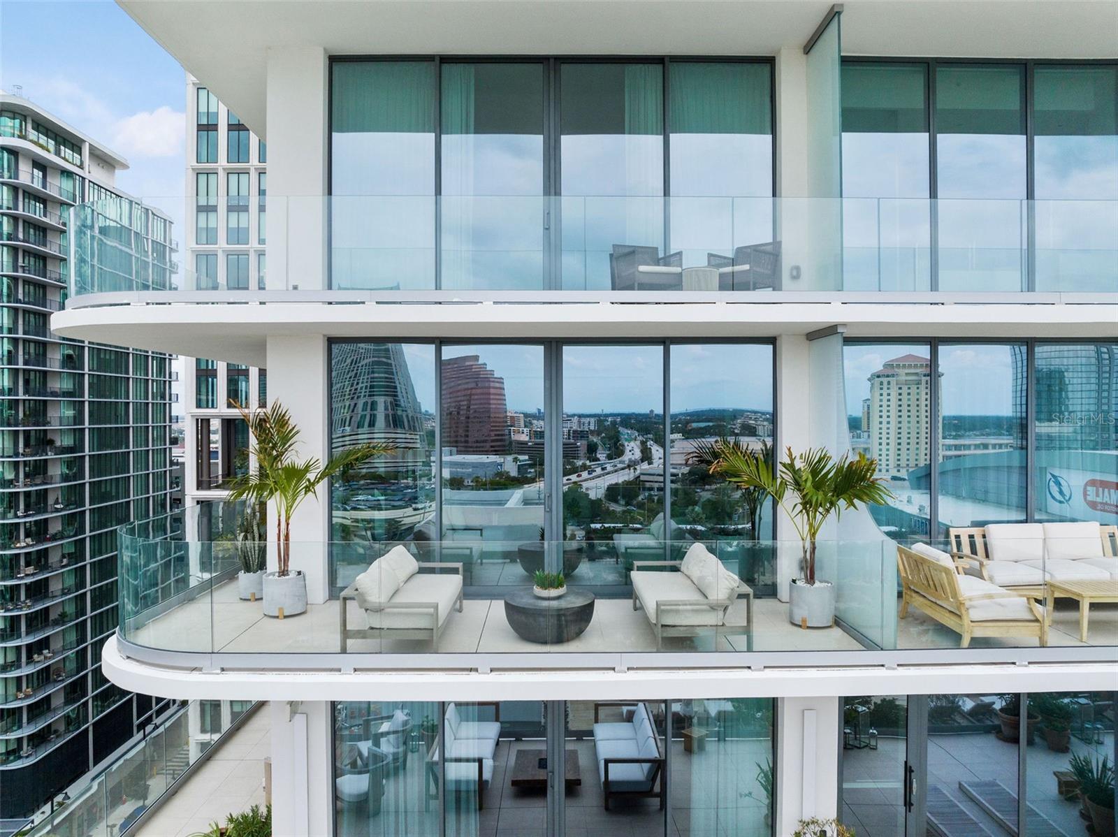 1000 Water Street, FL