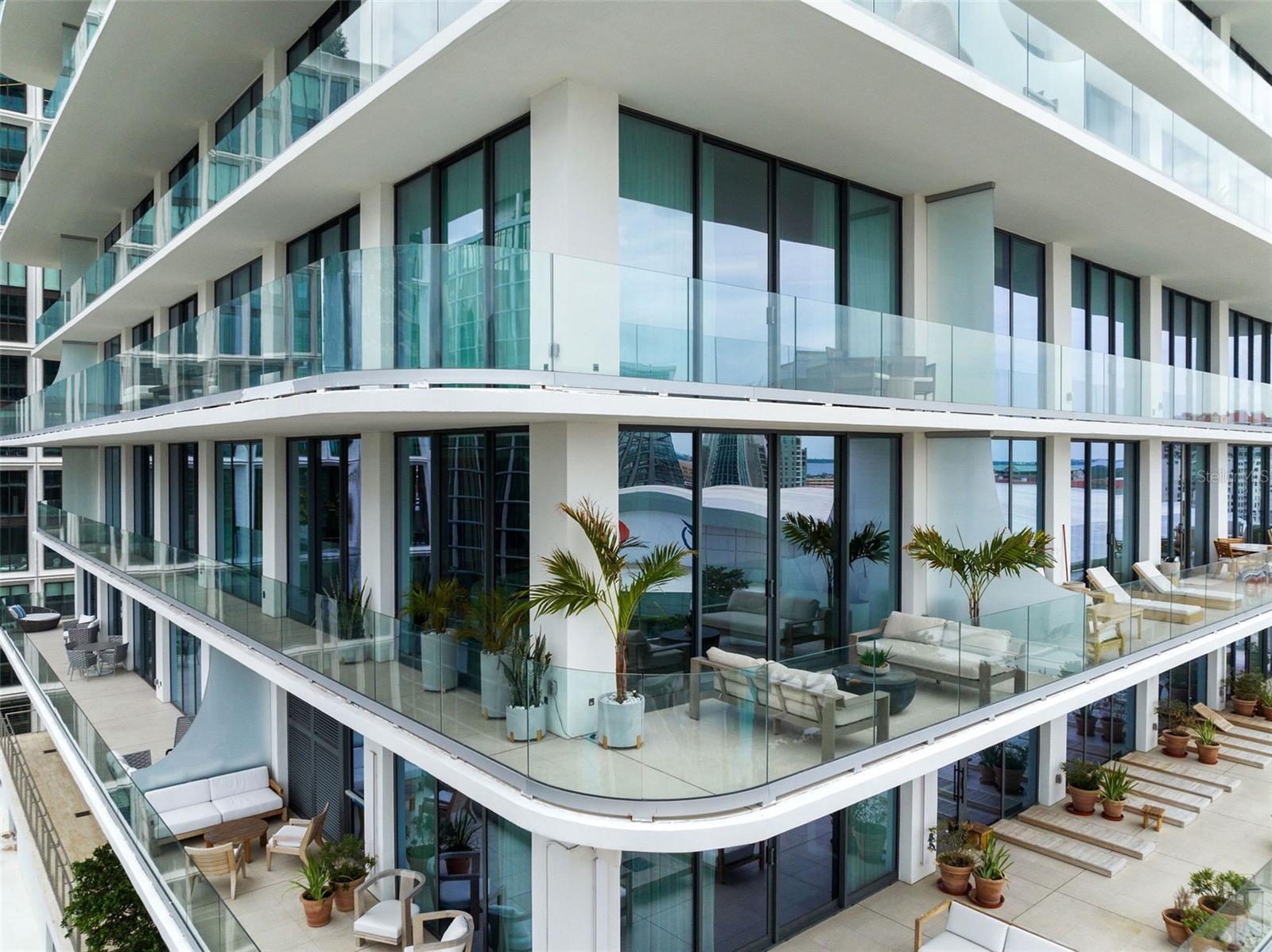 1000 Water Street, FL