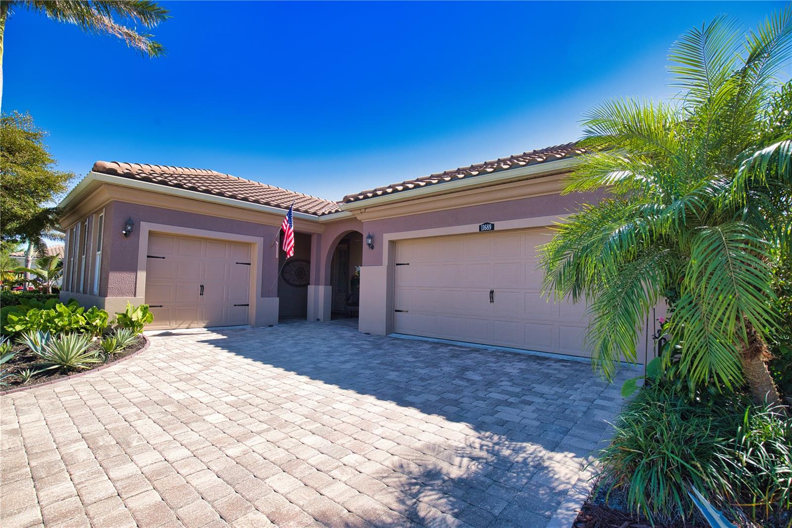11689 Tapestry Lane, FL