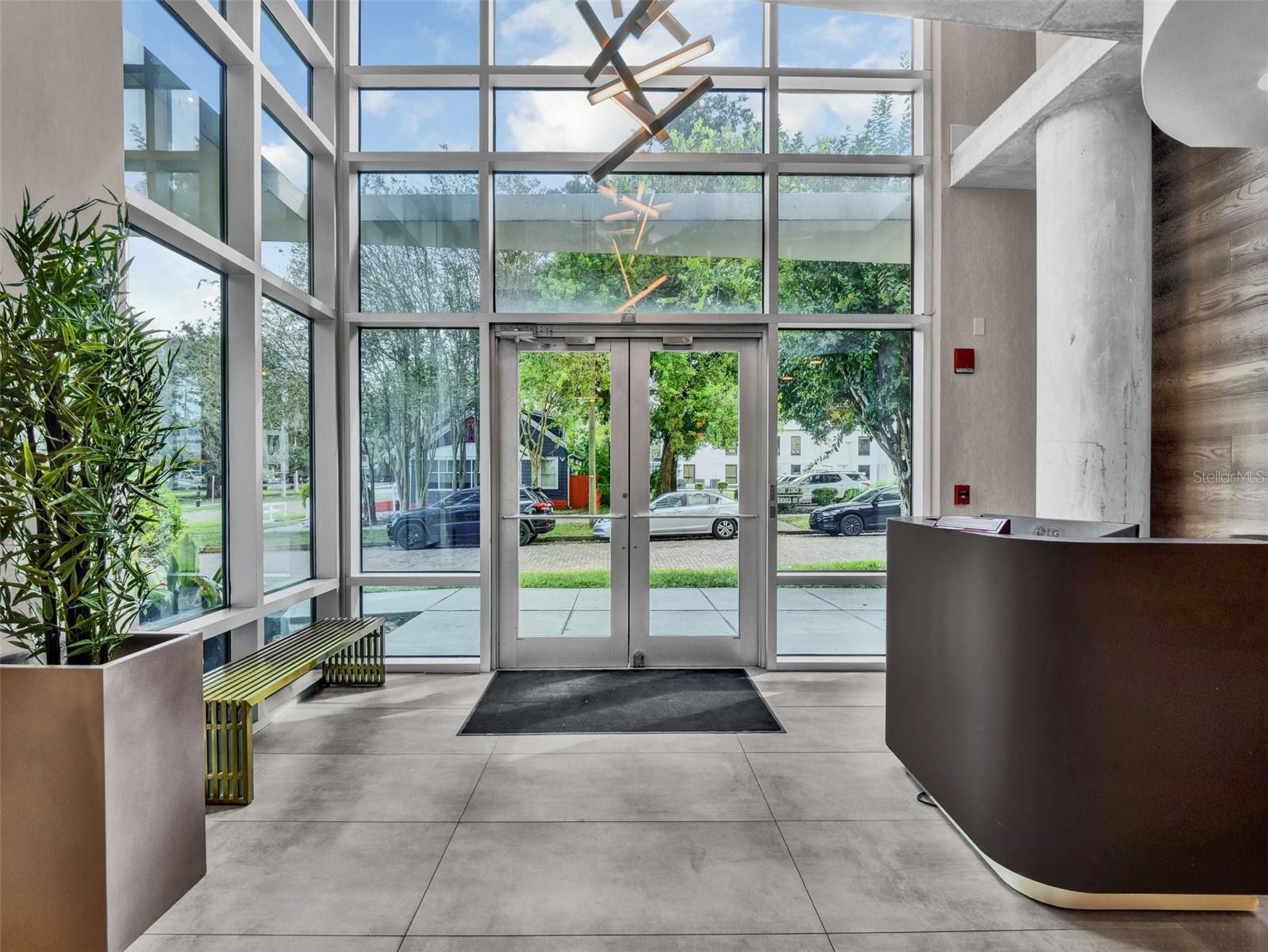 525 Jackson Street, FL
