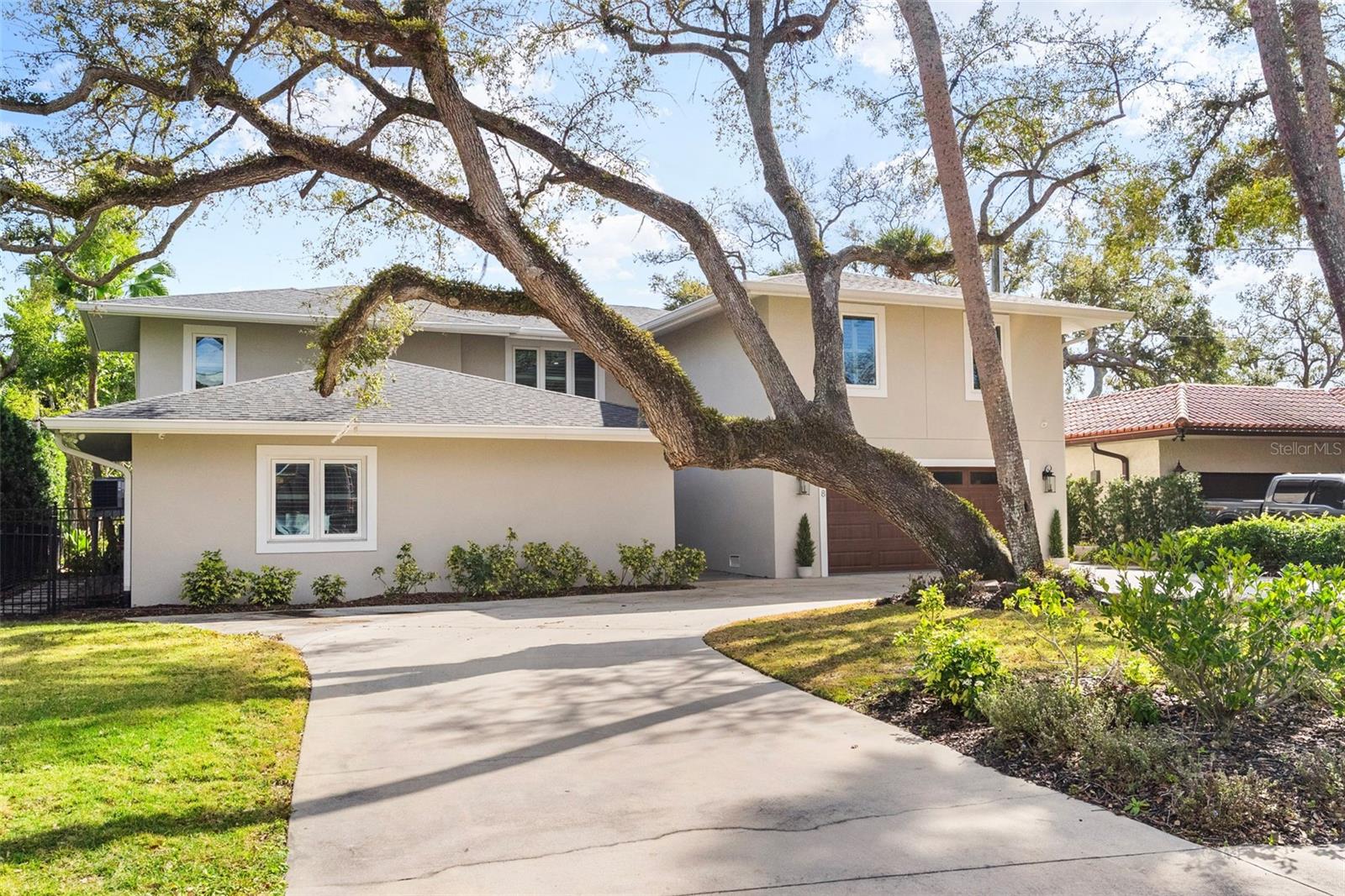 5018 The Riviera Street, FL