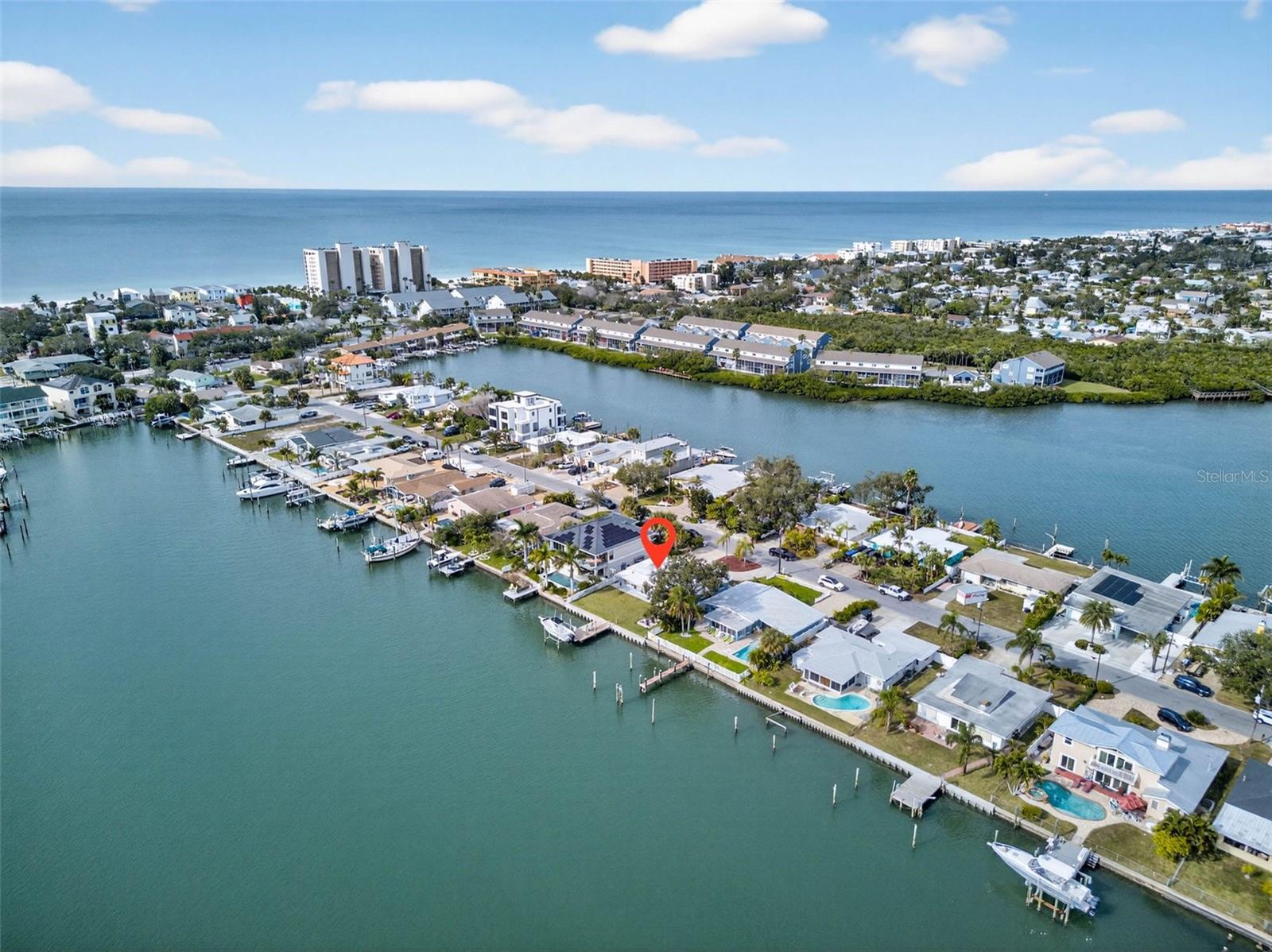 333 La Hacienda Drive, FL