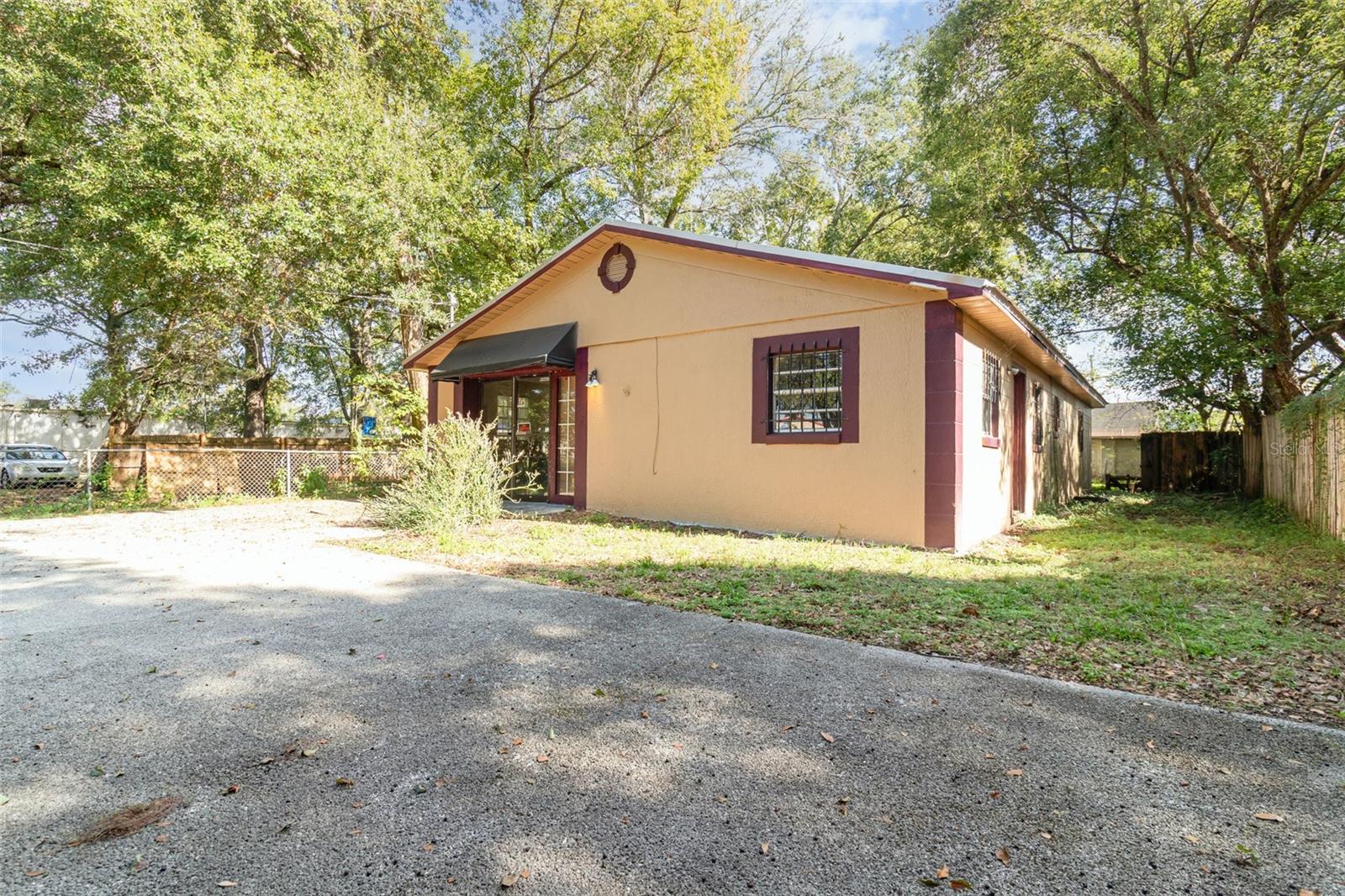2516 Sanford Avenue, FL