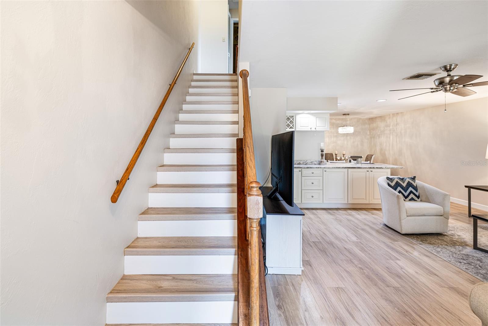 17025 Golfside Circle, FL