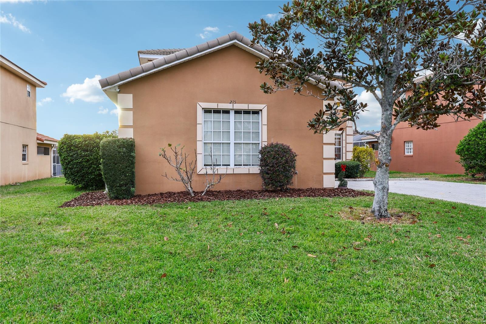 215 Vista Drive, FL