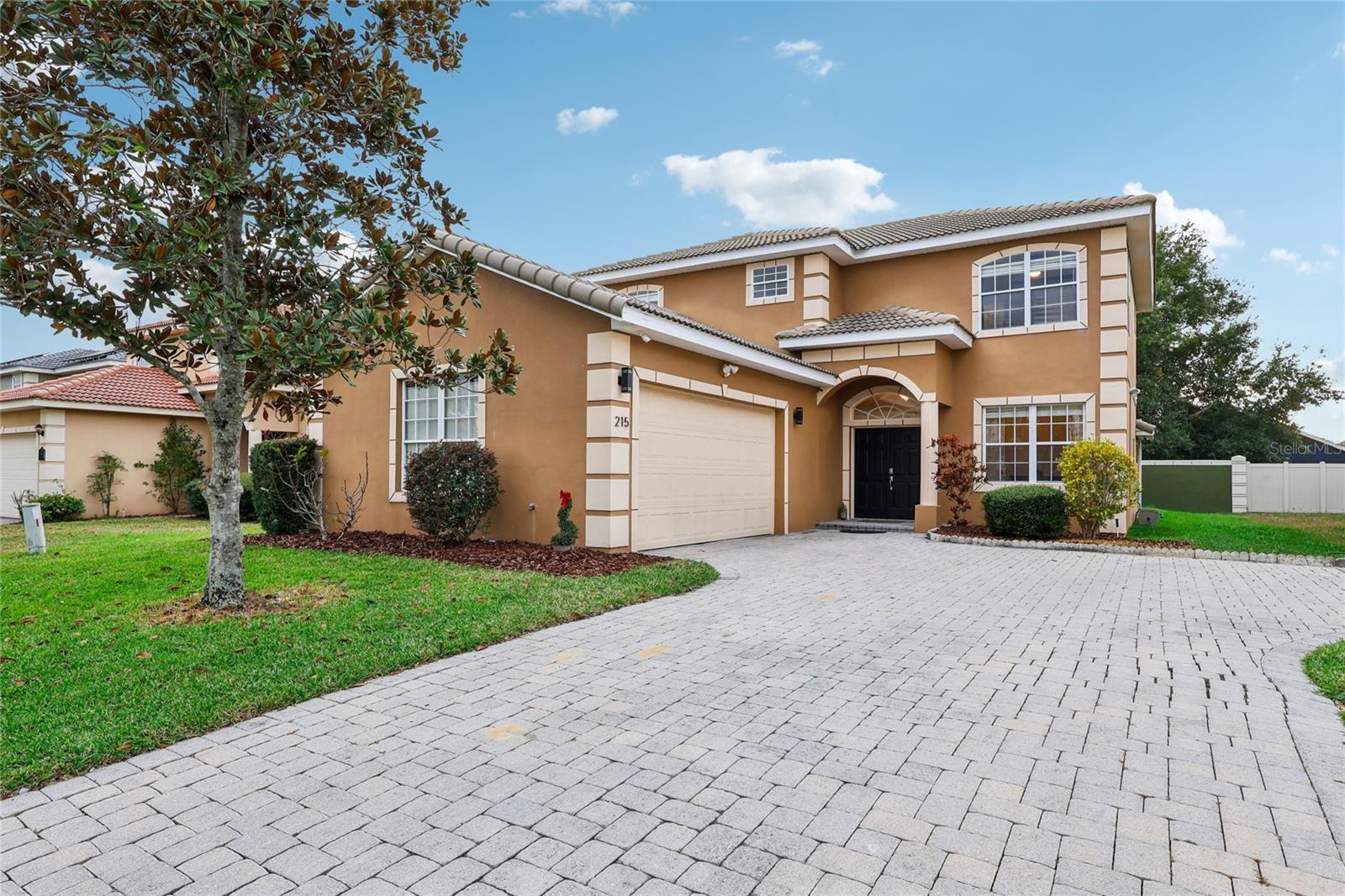 215 Vista Drive, FL