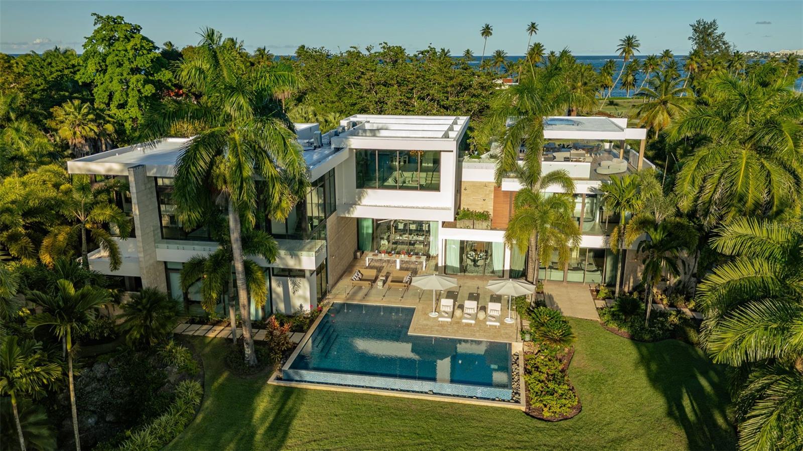 DORADO, PR — Residential