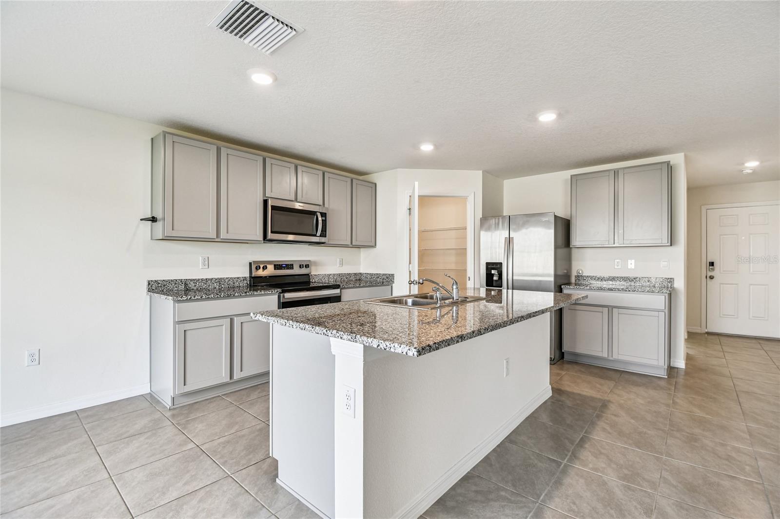 9208 Mission Bay Place, FL