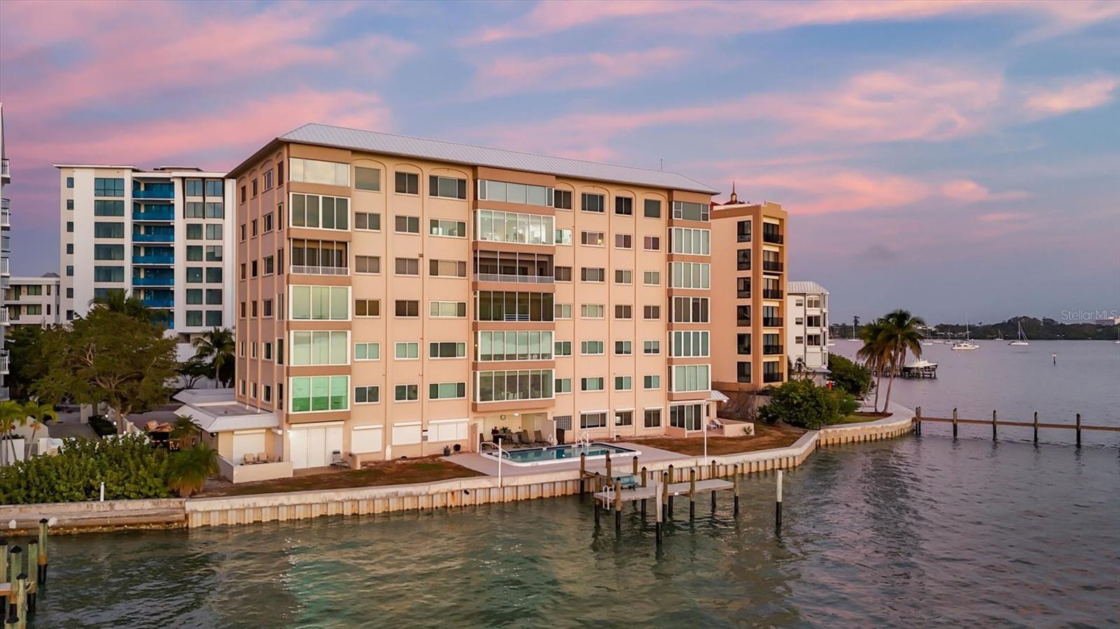 350 Golden Gate Point, FL