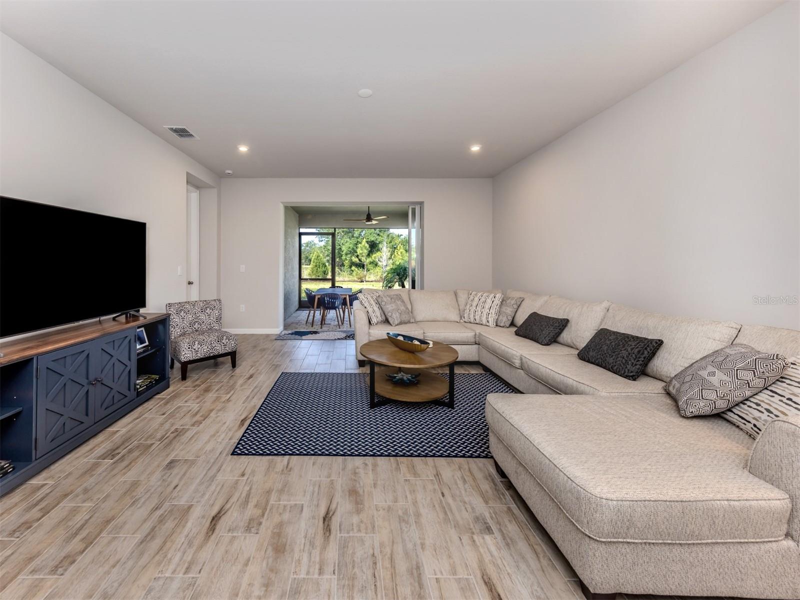 20285 Symphony Place, FL