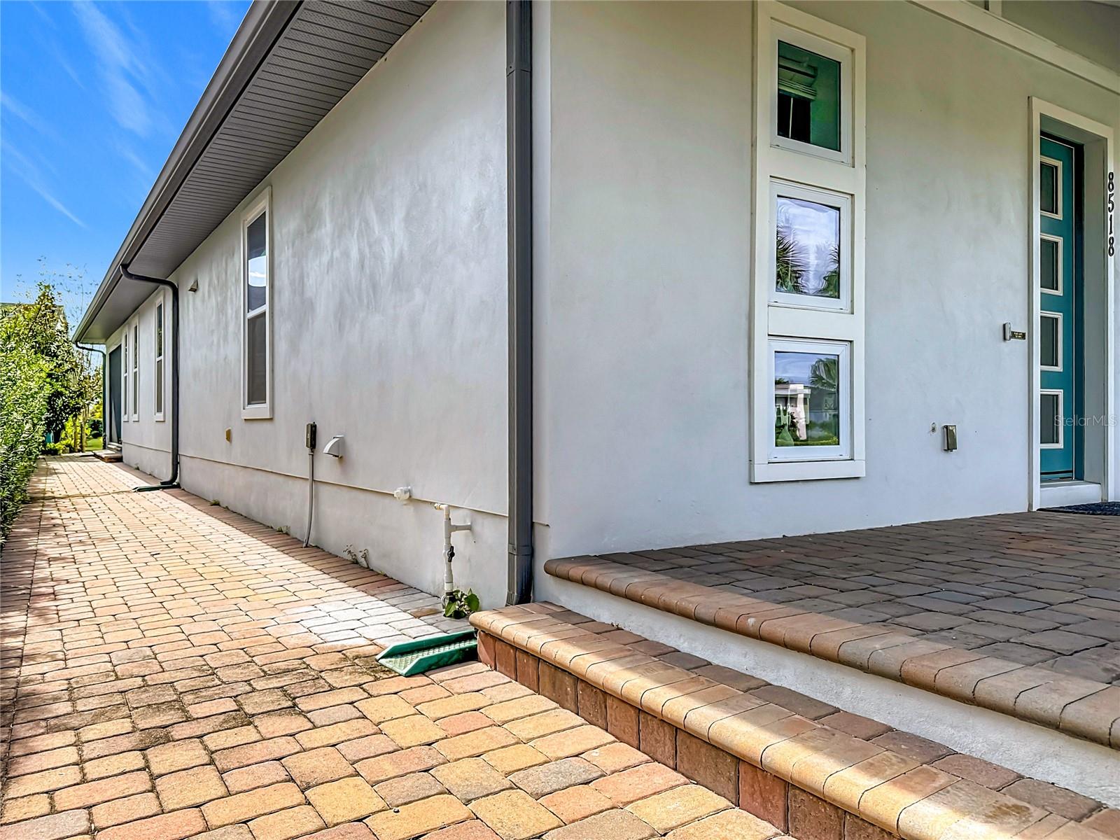 8518 Nemours Parkway, FL
