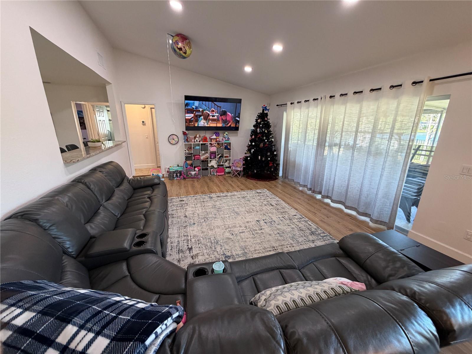 17512 Brandywine Drive, FL