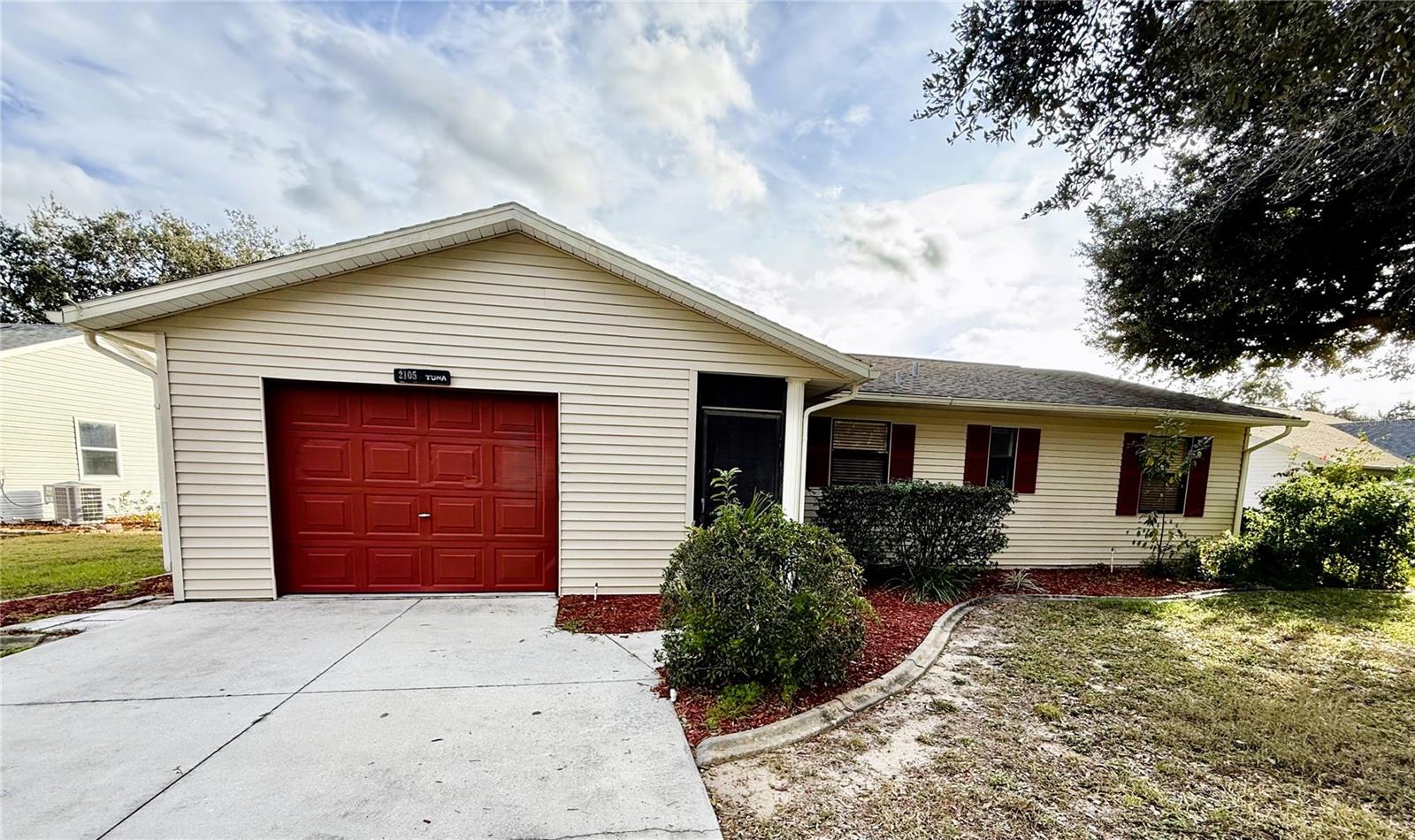 2105 Greenlaw Court, FL