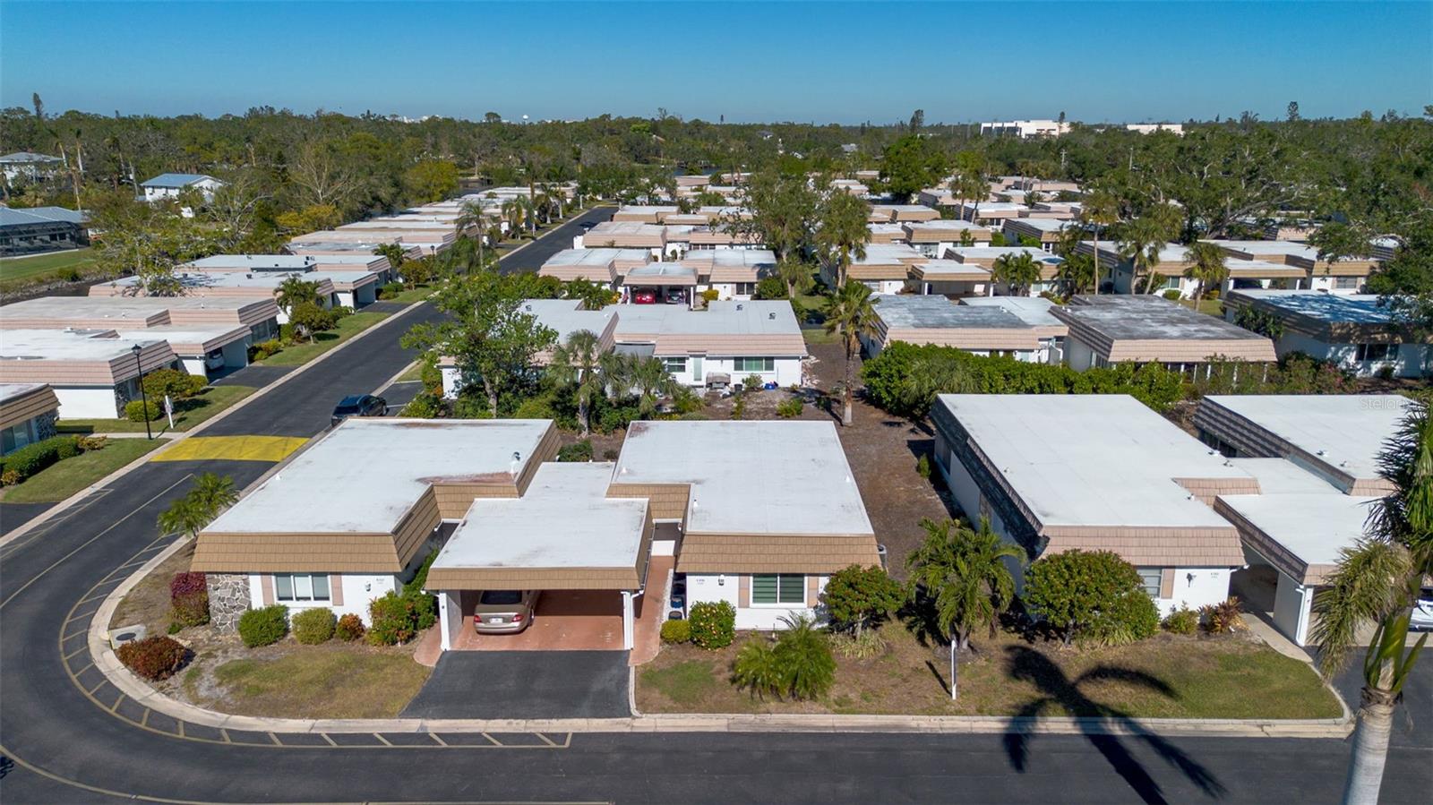 2305 Riverbluff Parkway, FL