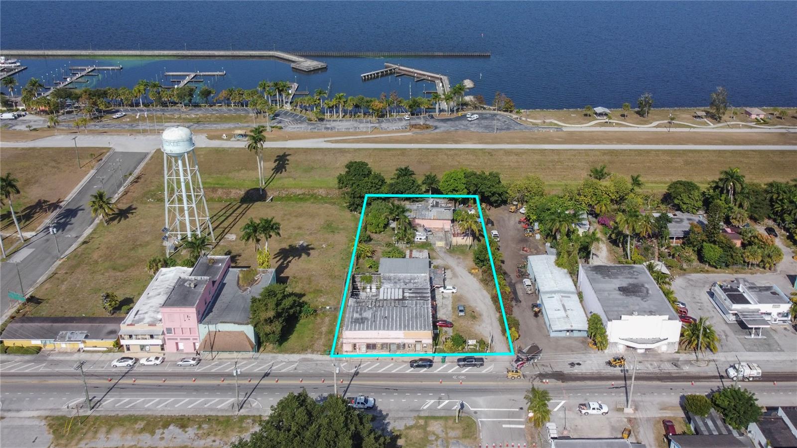 185 Main Street, FL