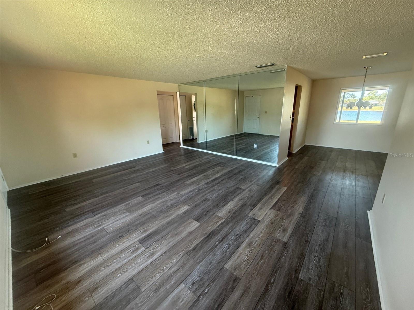 440 Lakeview Drive, FL