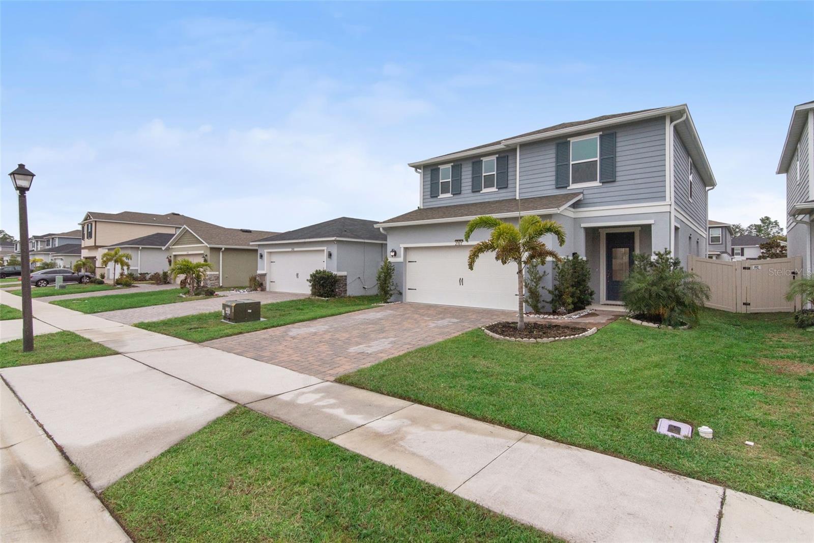 2767 Meadow Stream Way, FL