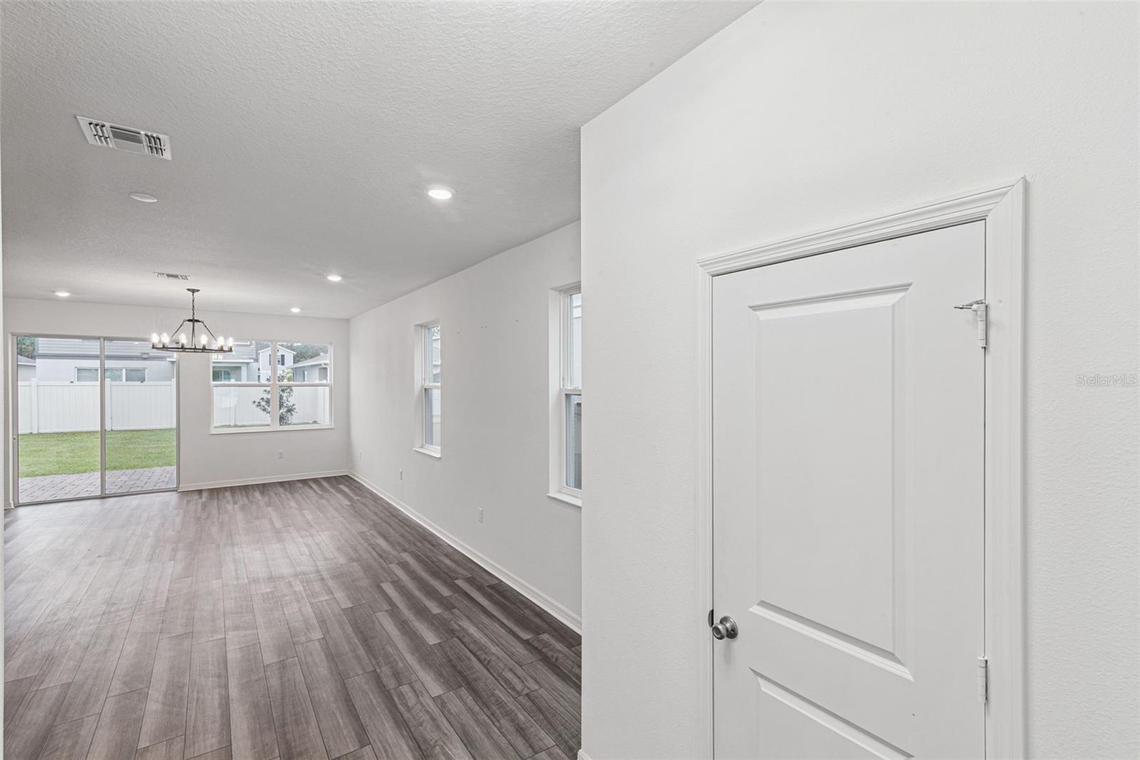 2767 Meadow Stream Way, FL