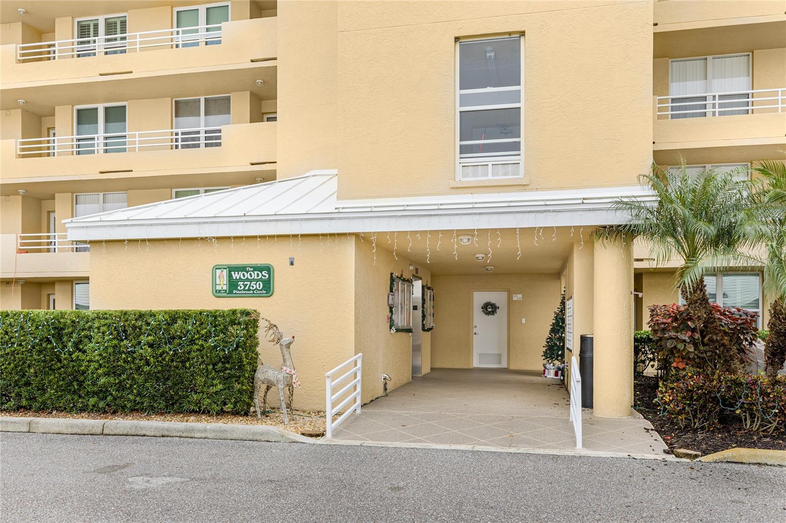 3750 Pinebrook Circle, FL