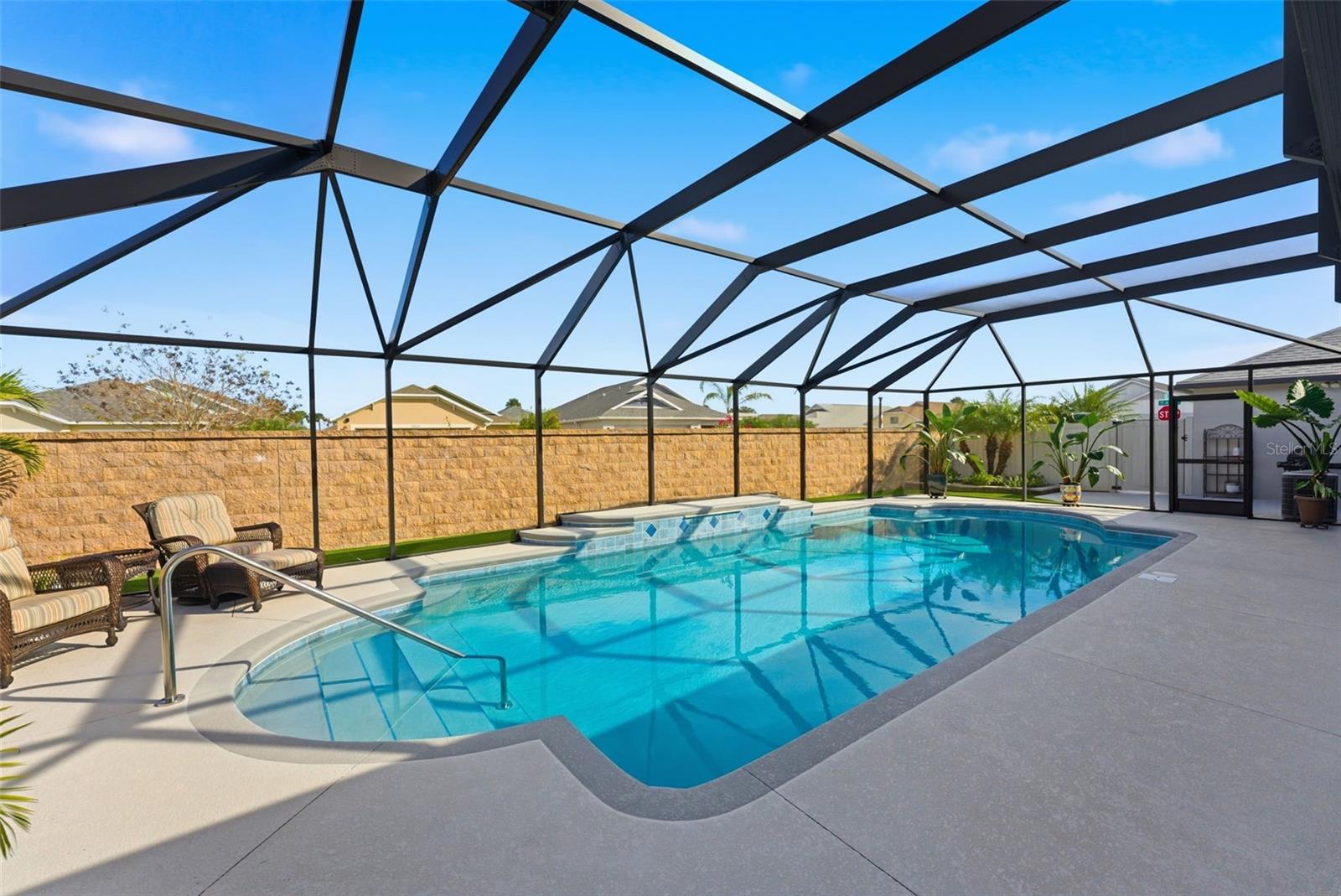 2737 Ava Street, FL