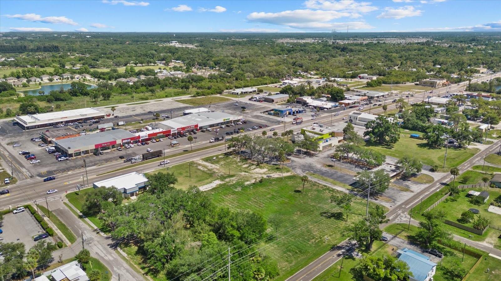 610 Us Highway 41, FL