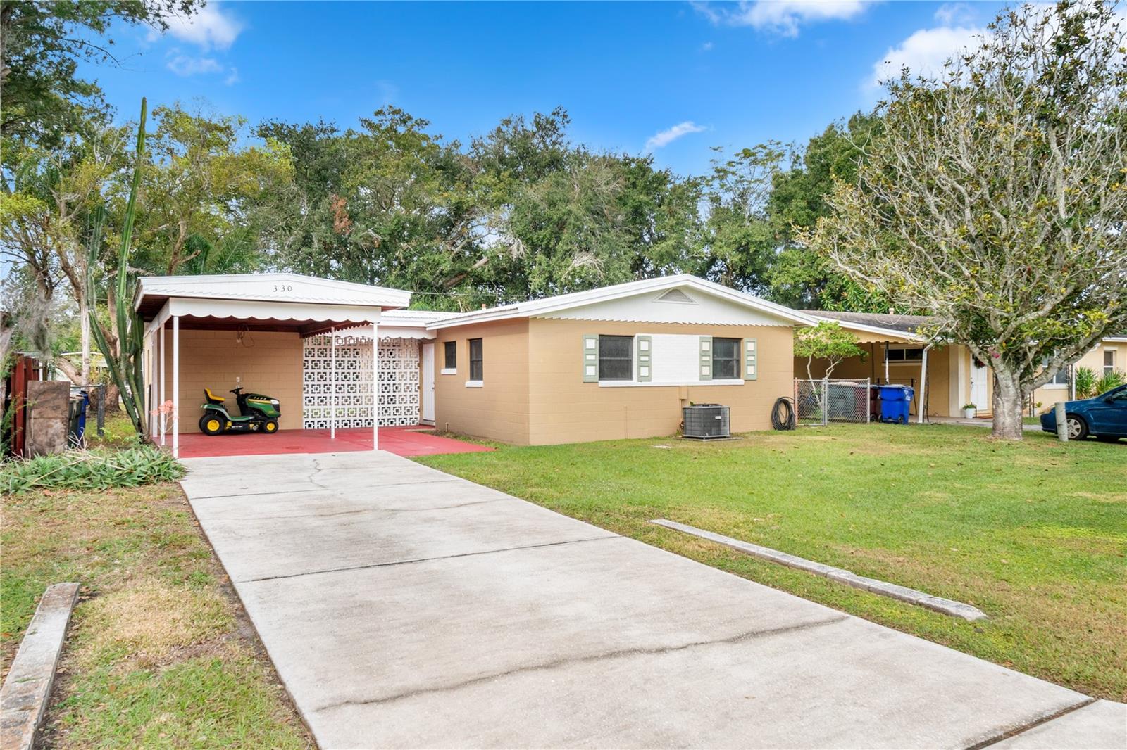 330 Dakota Avenue, FL