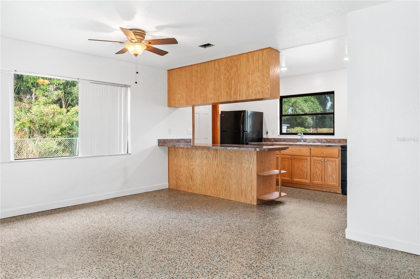 330 Dakota Avenue, FL