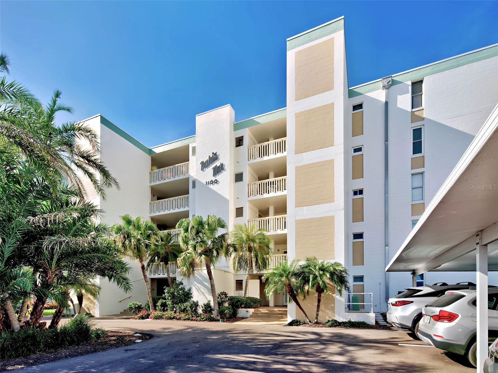 1100 Tarpon Center Drive, FL