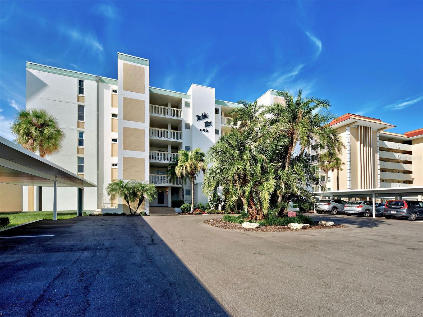 1100 Tarpon Center Drive, FL