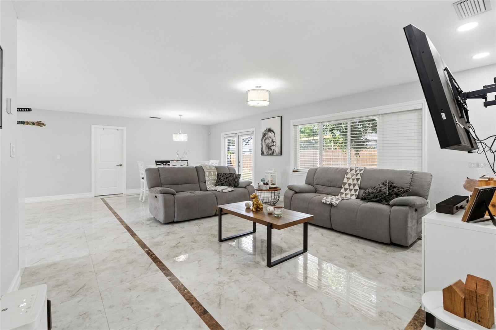 2453 Roberta Street, FL