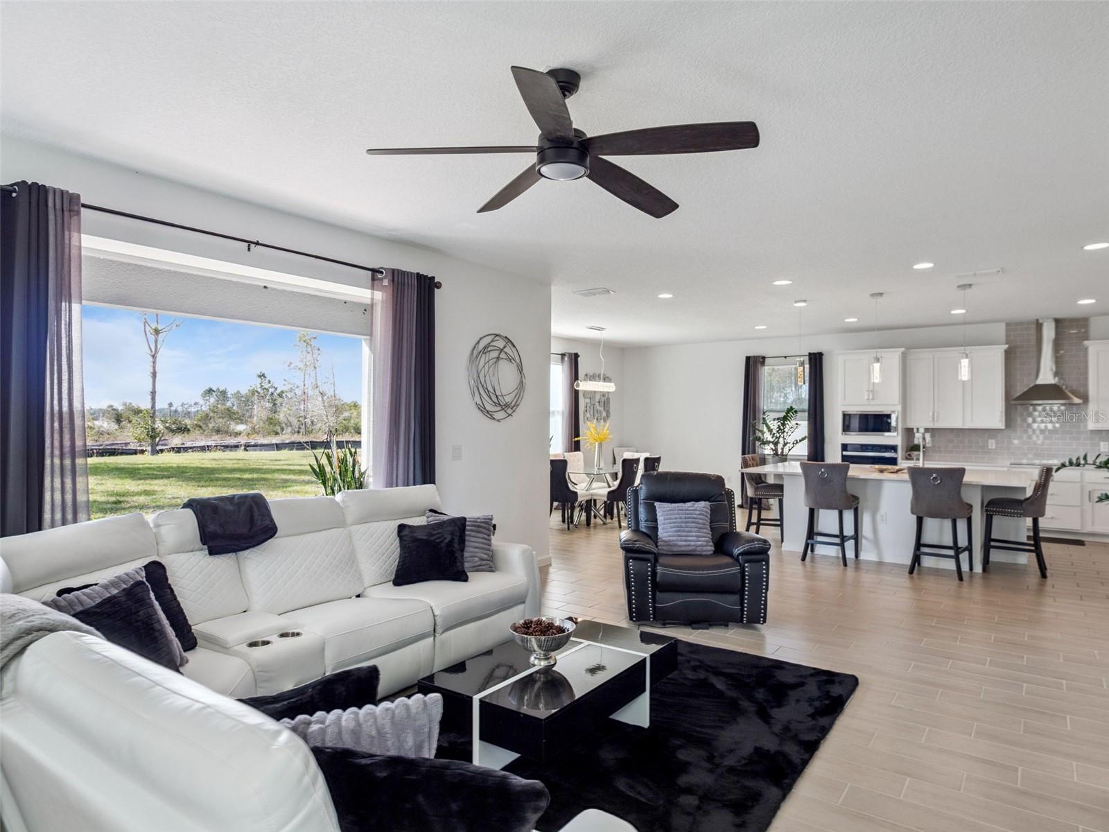 591 Via Bella Court, FL