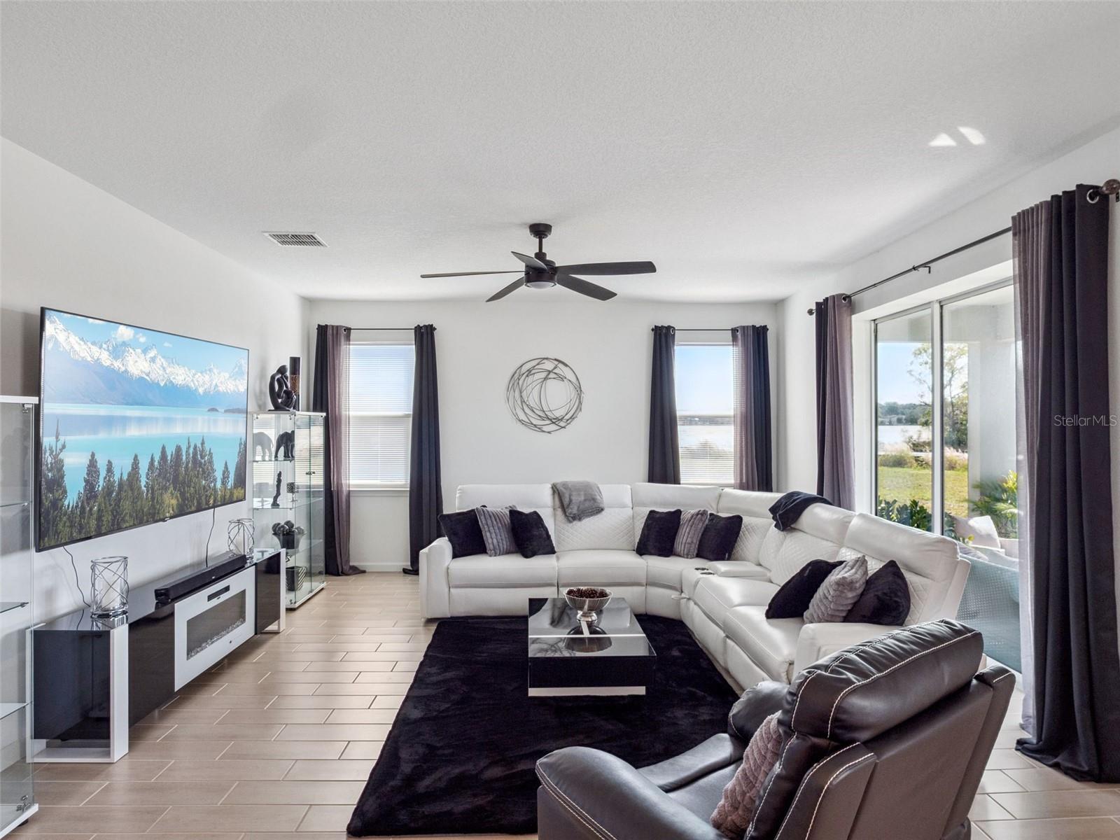 591 Via Bella Court, FL