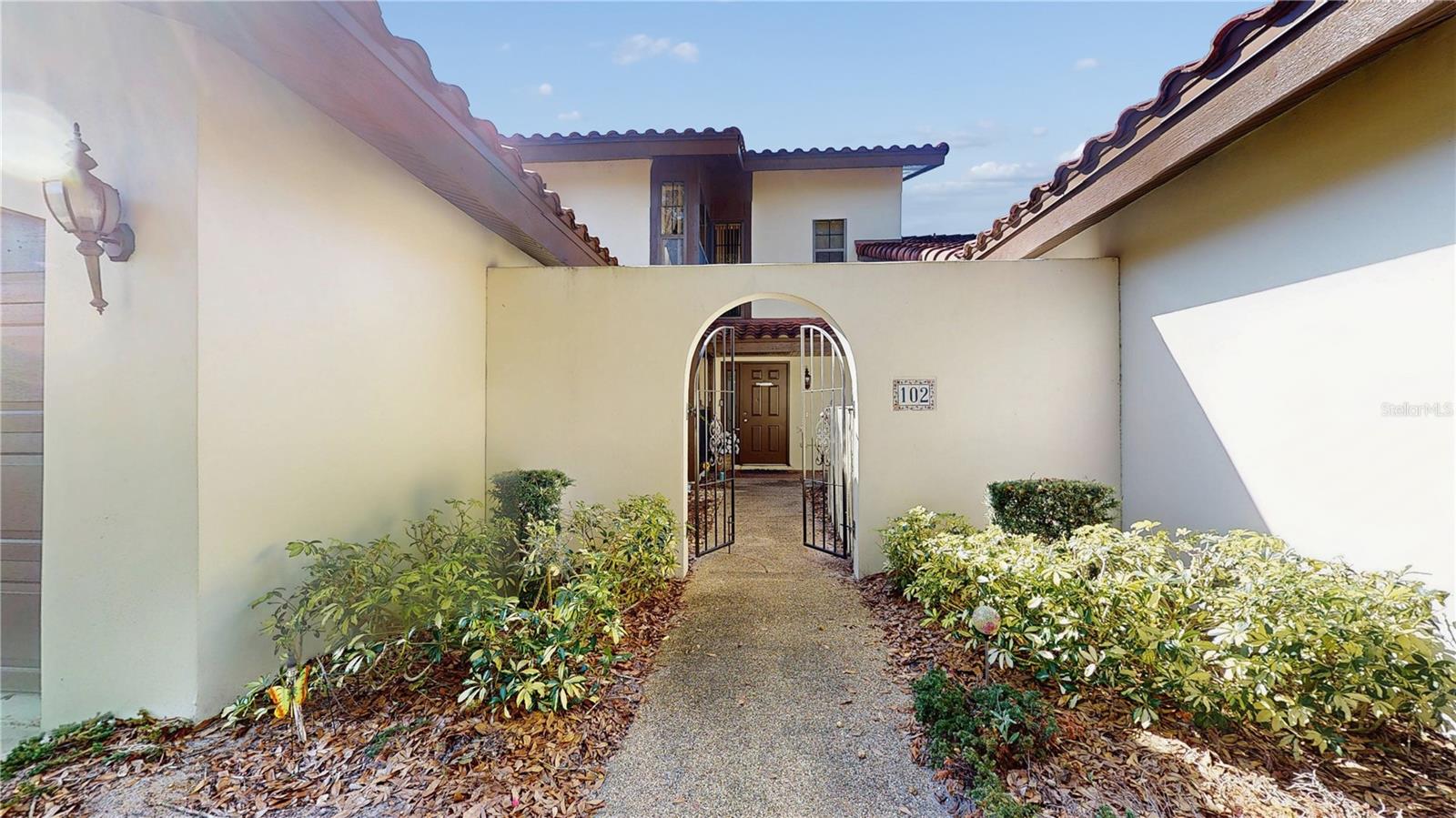 102 Coventry Lane, FL