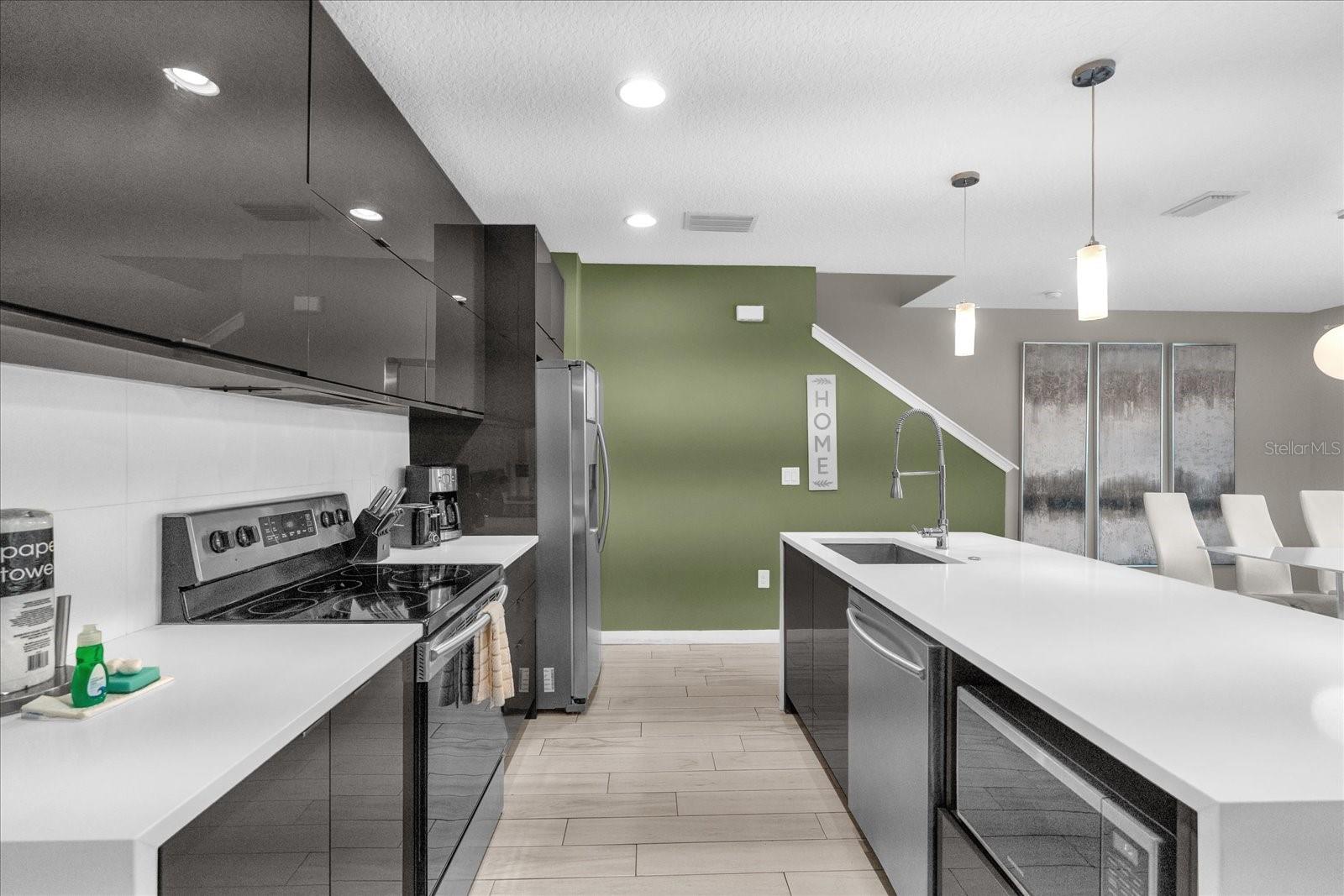 4401 Le Reve Court, FL