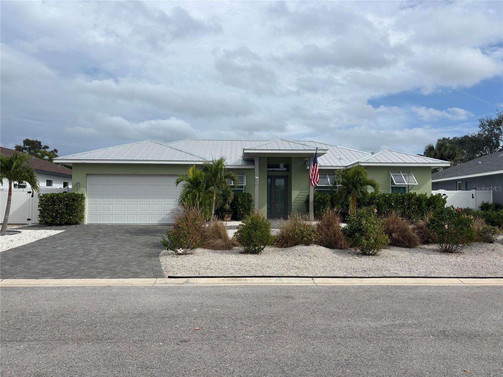 805 30th Court, FL