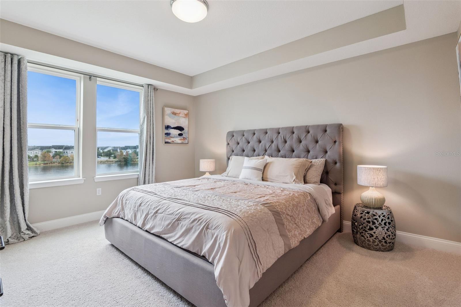 7565 Laureate Boulevard, FL