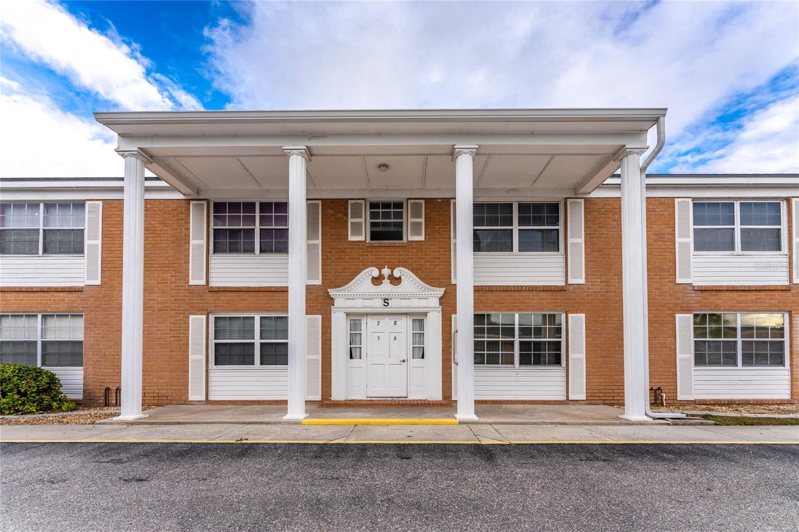 4158 Tamiami Trail, FL