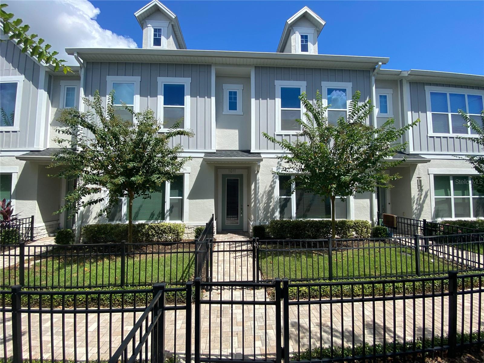 1011 Lychee Court, FL