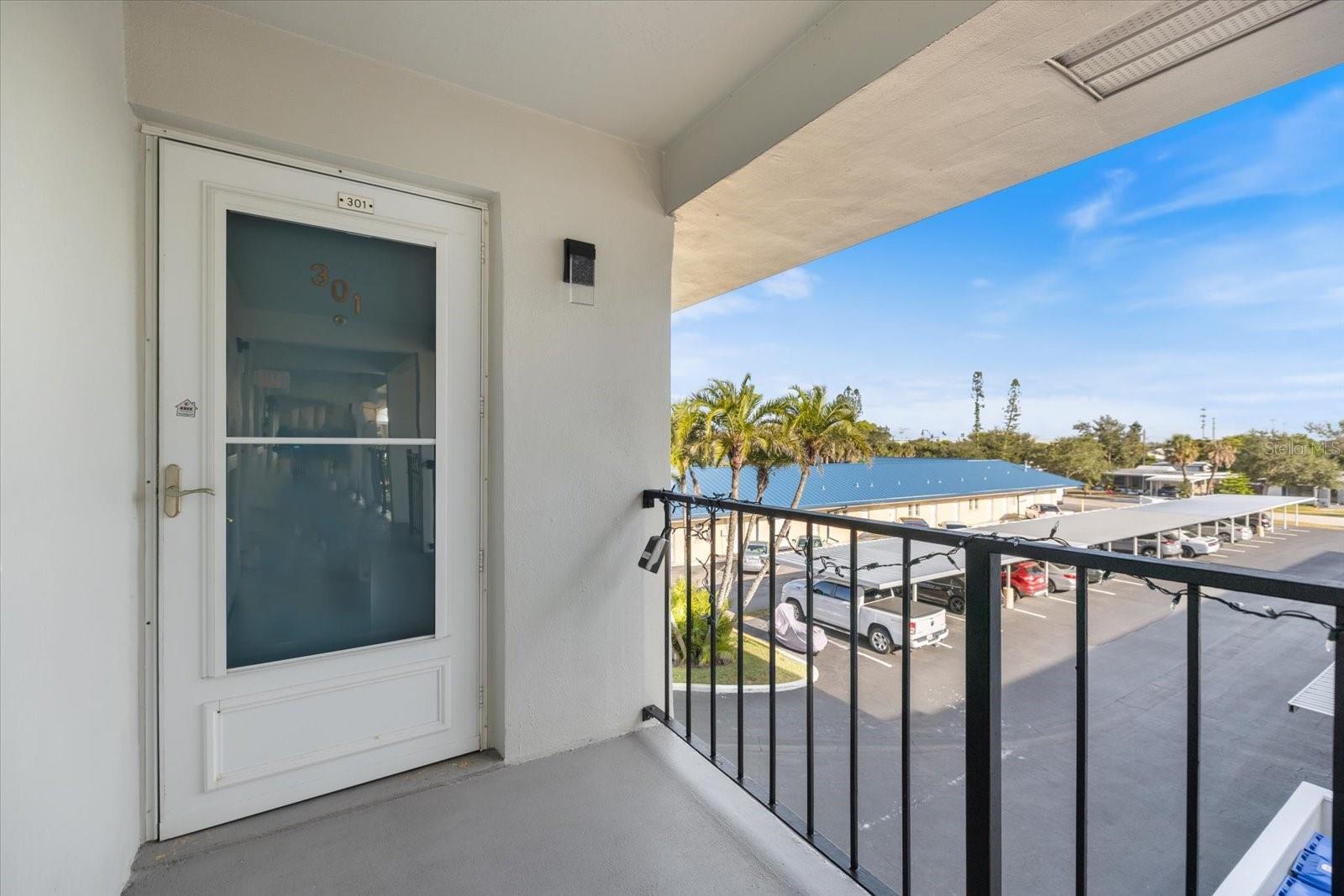 649 Tamiami Trail, FL