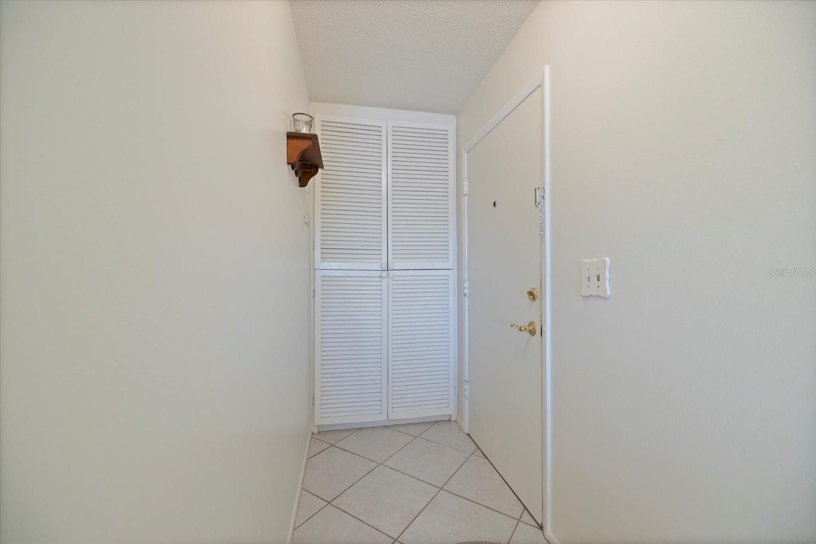 649 Tamiami Trail, FL