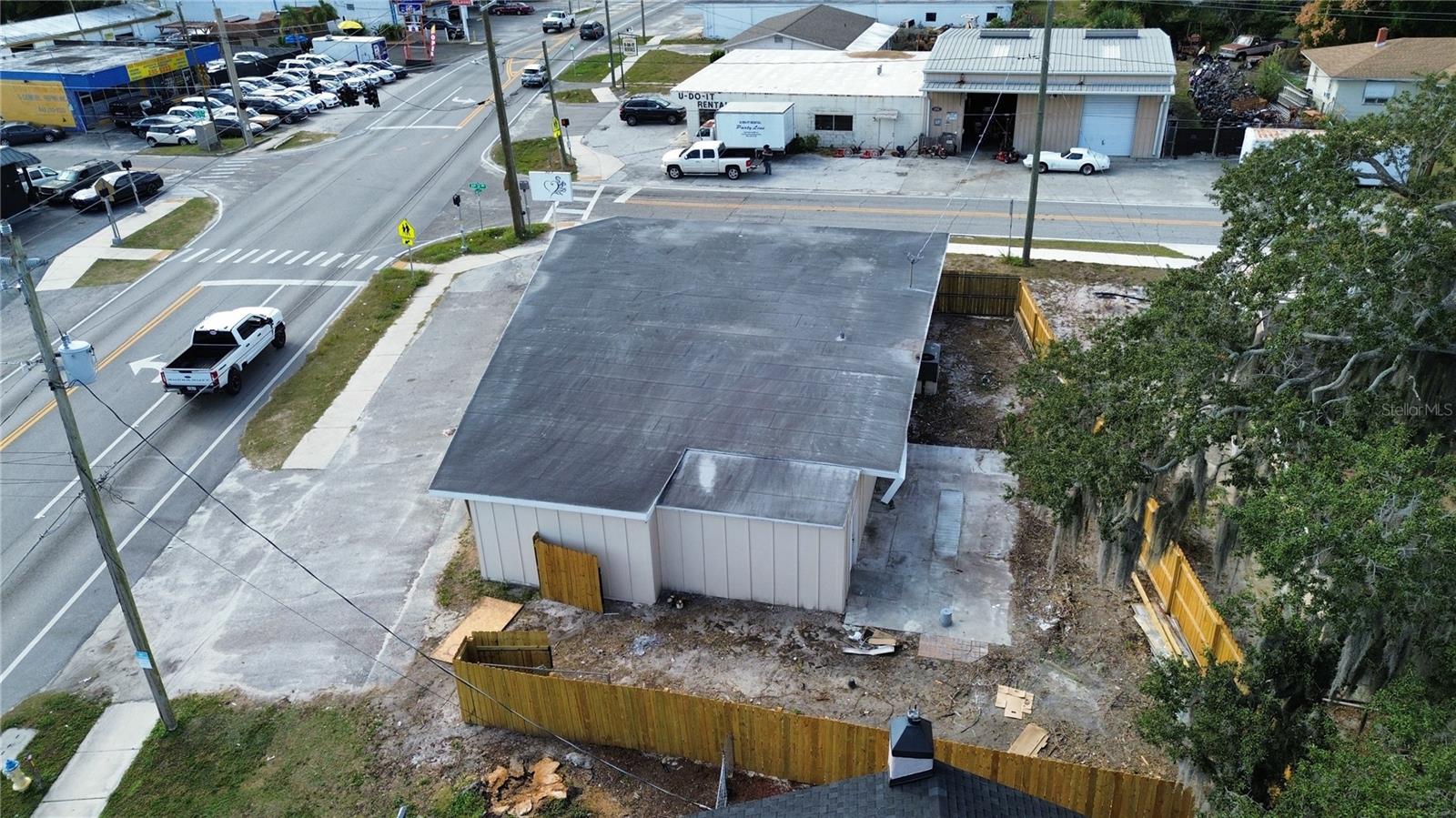 2595 Avenue G, FL