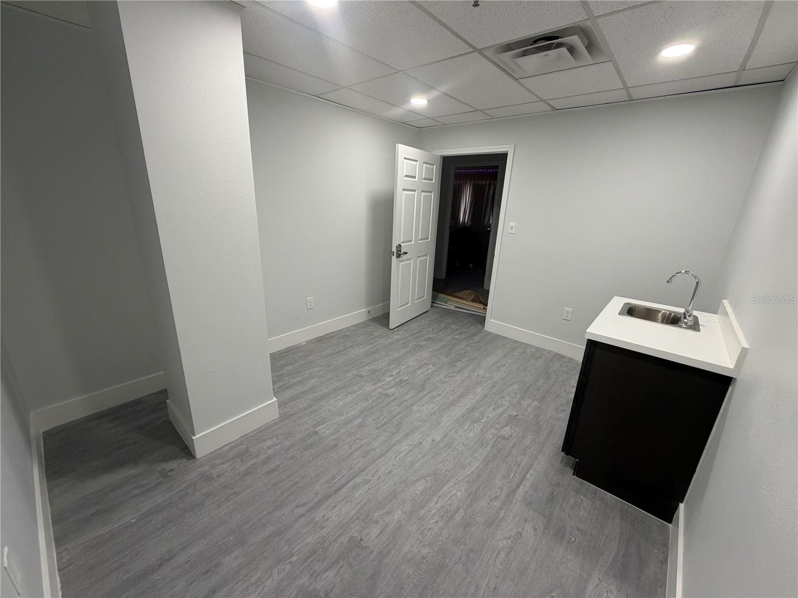 587 State Road 434, FL