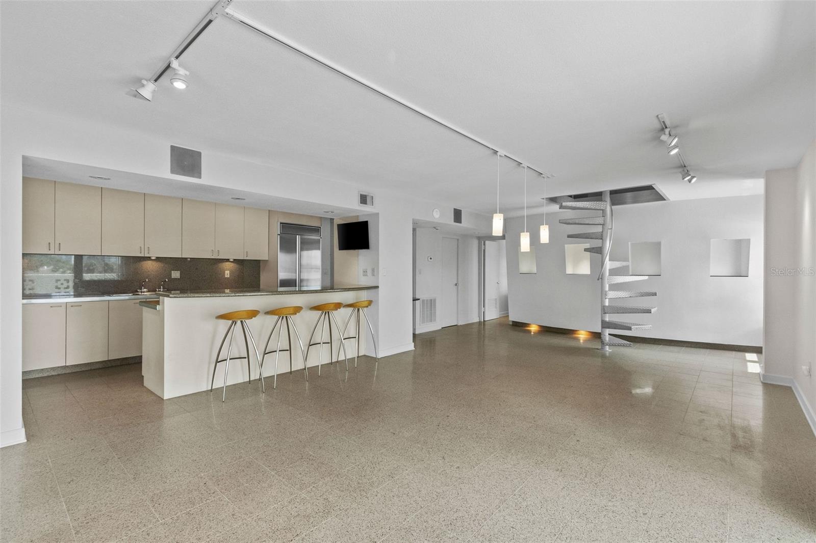 2401 Bayshore Boulevard, FL